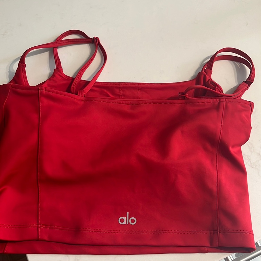 Alo red top